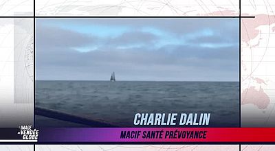 L’image du jour du Vendée Globe du 18 décembre : Charlie Dalin, une réparation de voile réussie !